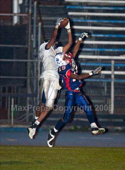 Thumbnail 3 in Beyer vs. Downey photogallery.