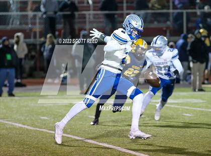 Thumbnail 3 in Olentangy Liberty vs. Springfield (OHSAA DI Region 2 Final) photogallery.