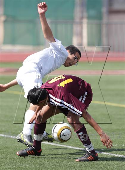 Thumbnail 2 in Sun Valley vs. Animo Leadership (CIF SoCal Regional D3 Final) photogallery.