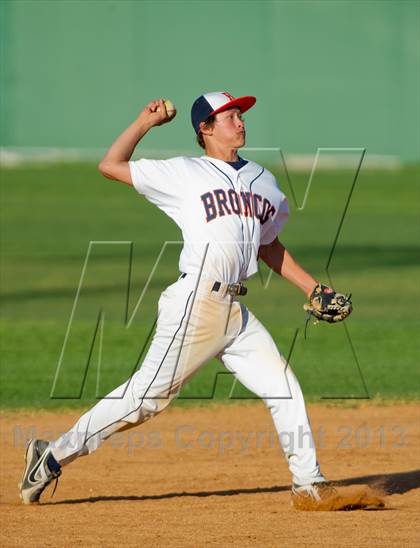 Thumbnail 2 in Warren @ Brandeis photogallery.