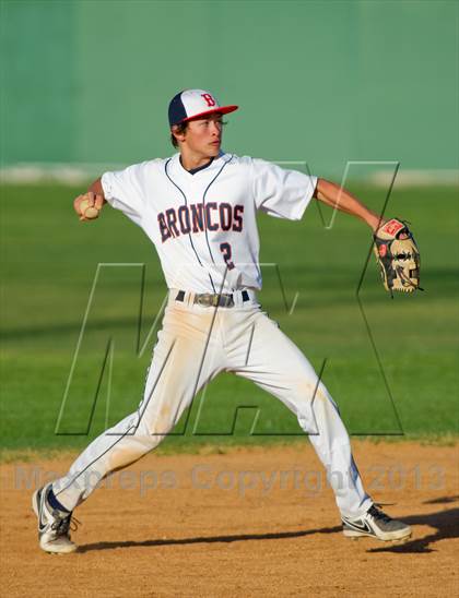 Thumbnail 1 in Warren @ Brandeis photogallery.