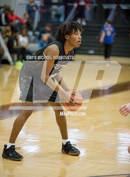 Thumbnail 1 in Guyer @ Plano photogallery.