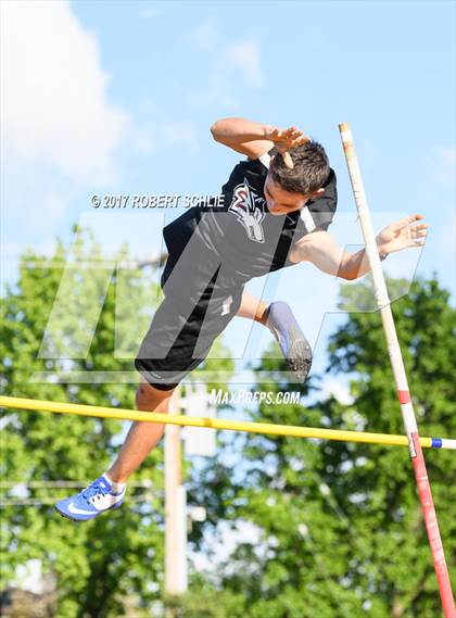 Thumbnail 1 in Del Oro, Woodcreek @ Oak Ridge (Boys Pole Vault) photogallery.