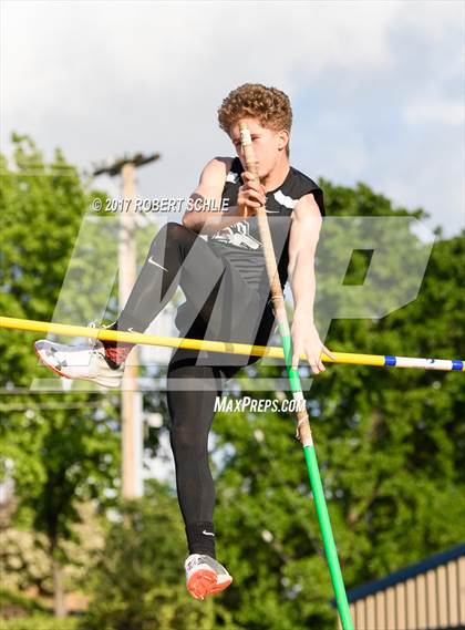 Thumbnail 3 in Del Oro, Woodcreek @ Oak Ridge (Boys Pole Vault) photogallery.