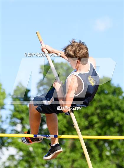 Thumbnail 2 in Del Oro, Woodcreek @ Oak Ridge (Boys Pole Vault) photogallery.