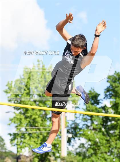 Thumbnail 2 in Del Oro, Woodcreek @ Oak Ridge (Boys Pole Vault) photogallery.
