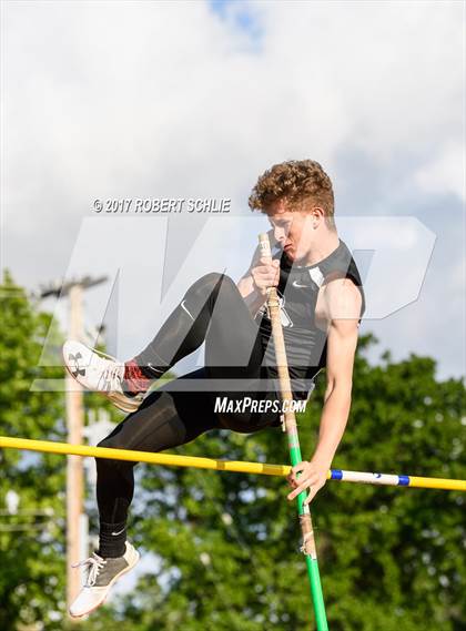 Thumbnail 1 in Del Oro, Woodcreek @ Oak Ridge (Boys Pole Vault) photogallery.