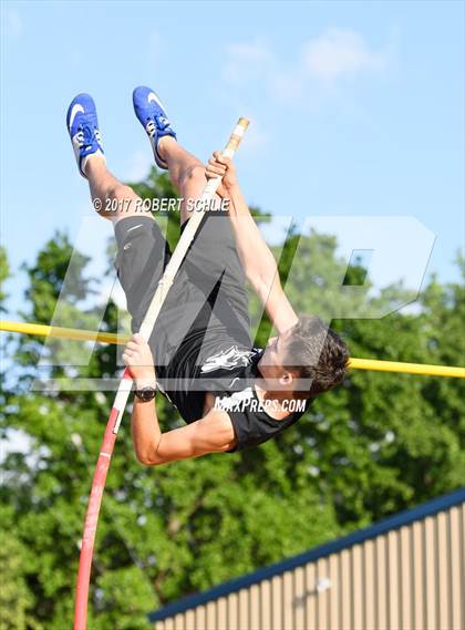 Thumbnail 1 in Del Oro, Woodcreek @ Oak Ridge (Boys Pole Vault) photogallery.