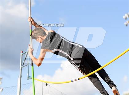 Thumbnail 3 in Del Oro, Woodcreek @ Oak Ridge (Boys Pole Vault) photogallery.