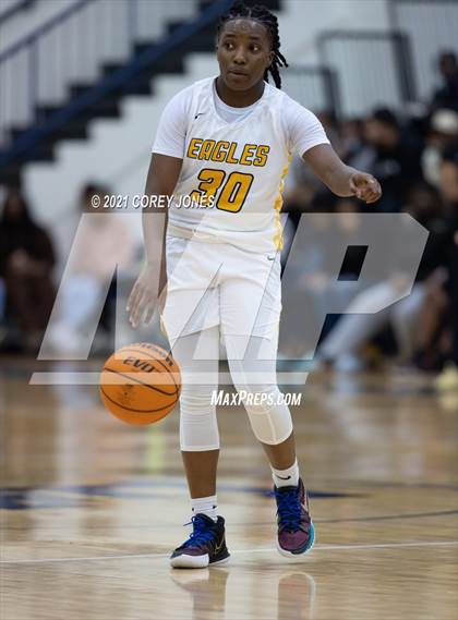 Thumbnail 3 in McDonough vs Eagle's Landing photogallery.