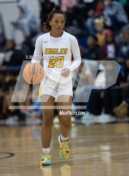 Thumbnail 3 in McDonough vs Eagle's Landing photogallery.