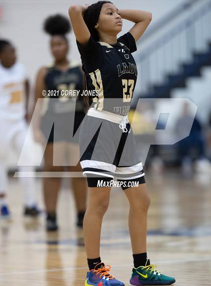 Thumbnail 3 in McDonough vs Eagle's Landing photogallery.