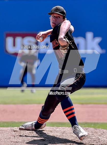 Thumbnail 1 in Azusa vs. Pacifica Christian Newport Beach (CIF SS DIV 8 Championship) photogallery.