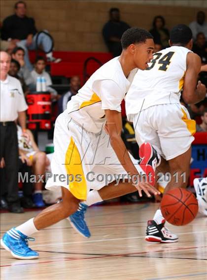 Thumbnail 3 in Bishop Montgomery vs. Mayfair (Pacific Shores Tournament) photogallery.