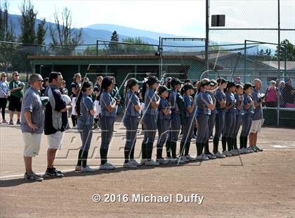 Thumbnail 2 in Dinuba vs. Tehachapi photogallery.