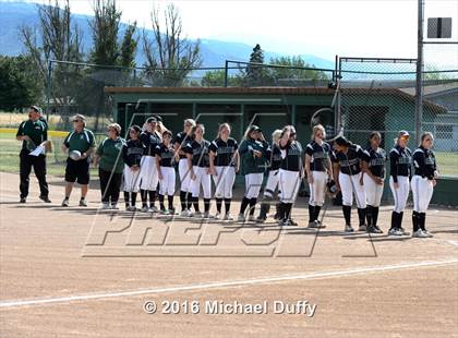 Thumbnail 1 in Dinuba vs. Tehachapi photogallery.