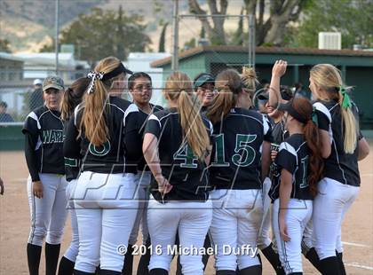 Thumbnail 3 in Dinuba vs. Tehachapi photogallery.