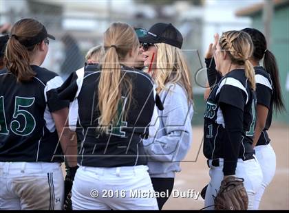 Thumbnail 3 in Dinuba vs. Tehachapi photogallery.