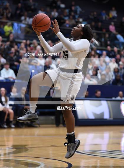 Thumbnail 2 in St. Vincent-St. Mary @ Archbishop Hoban photogallery.