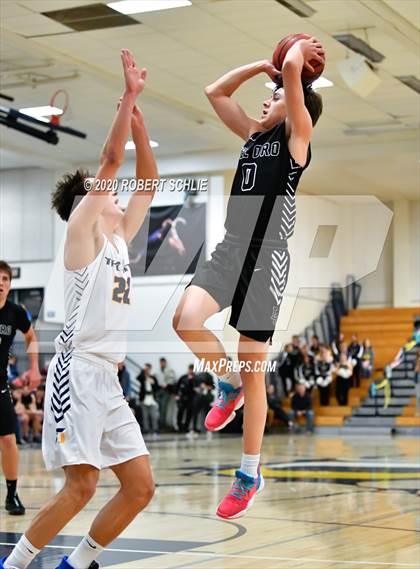 Thumbnail 1 in Del Oro @ Oak Ridge photogallery.