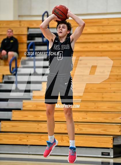 Thumbnail 1 in Del Oro @ Oak Ridge photogallery.