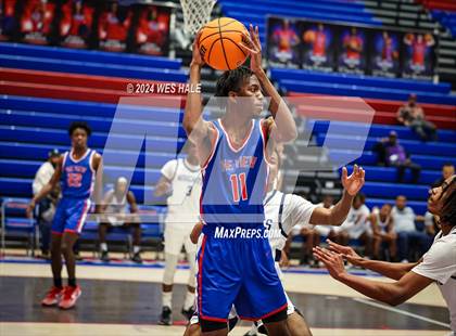 Thumbnail 1 in Power Center Academy vs Parkview (Memphis Hoopfest) photogallery.