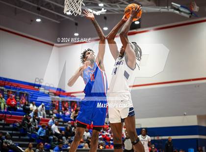 Thumbnail 3 in Power Center Academy vs Parkview (Memphis Hoopfest) photogallery.