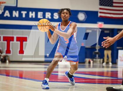 Thumbnail 2 in Power Center Academy vs Parkview (Memphis Hoopfest) photogallery.