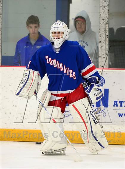 Thumbnail 2 in Glastonbury vs. Ridgefield (West Haven Christmas Tournament) photogallery.
