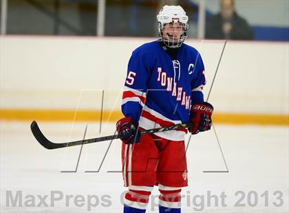 Thumbnail 2 in Glastonbury vs. Ridgefield (West Haven Christmas Tournament) photogallery.