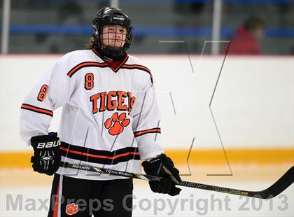 Thumbnail 2 in Glastonbury vs. Ridgefield (West Haven Christmas Tournament) photogallery.