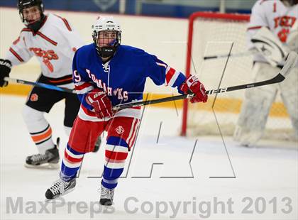 Thumbnail 3 in Glastonbury vs. Ridgefield (West Haven Christmas Tournament) photogallery.