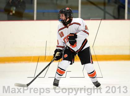 Thumbnail 2 in Glastonbury vs. Ridgefield (West Haven Christmas Tournament) photogallery.