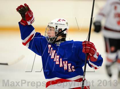 Thumbnail 1 in Glastonbury vs. Ridgefield (West Haven Christmas Tournament) photogallery.