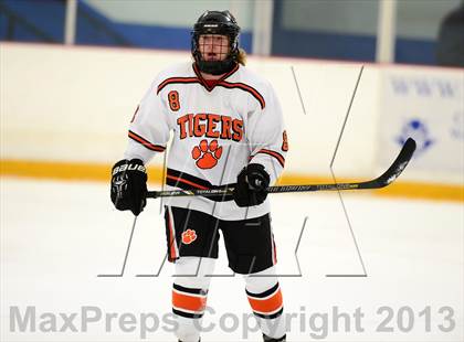 Thumbnail 3 in Glastonbury vs. Ridgefield (West Haven Christmas Tournament) photogallery.