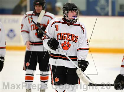 Thumbnail 2 in Glastonbury vs. Ridgefield (West Haven Christmas Tournament) photogallery.