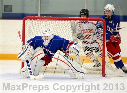 Thumbnail 2 in Glastonbury vs. Ridgefield (West Haven Christmas Tournament) photogallery.