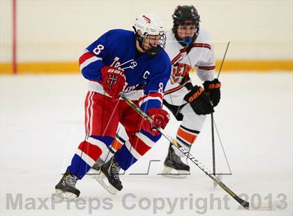 Thumbnail 1 in Glastonbury vs. Ridgefield (West Haven Christmas Tournament) photogallery.