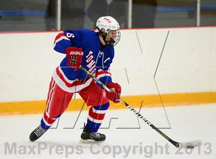 Thumbnail 2 in Glastonbury vs. Ridgefield (West Haven Christmas Tournament) photogallery.