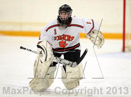 Thumbnail 1 in Glastonbury vs. Ridgefield (West Haven Christmas Tournament) photogallery.