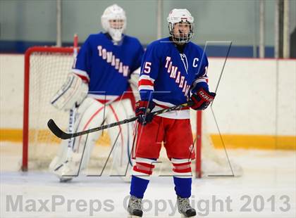 Thumbnail 3 in Glastonbury vs. Ridgefield (West Haven Christmas Tournament) photogallery.