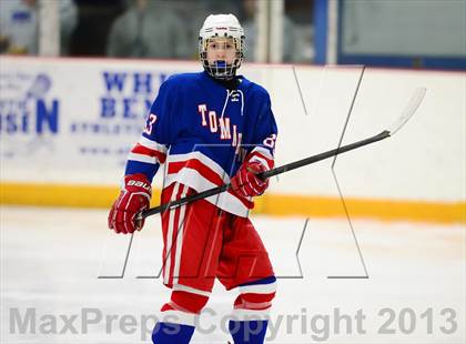 Thumbnail 3 in Glastonbury vs. Ridgefield (West Haven Christmas Tournament) photogallery.