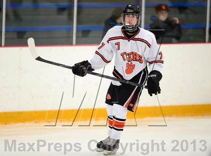 Thumbnail 2 in Glastonbury vs. Ridgefield (West Haven Christmas Tournament) photogallery.