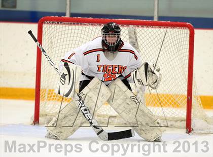 Thumbnail 1 in Glastonbury vs. Ridgefield (West Haven Christmas Tournament) photogallery.