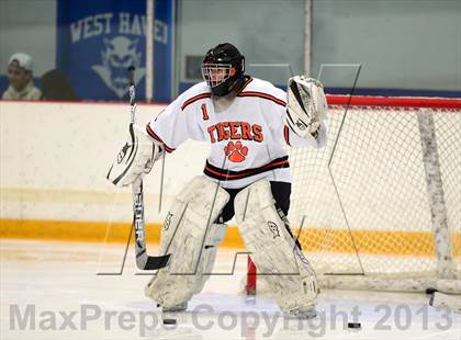Thumbnail 1 in Glastonbury vs. Ridgefield (West Haven Christmas Tournament) photogallery.