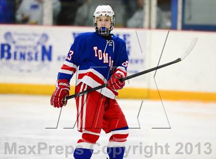 Thumbnail 2 in Glastonbury vs. Ridgefield (West Haven Christmas Tournament) photogallery.