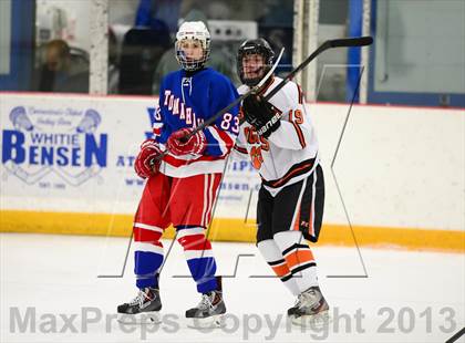 Thumbnail 1 in Glastonbury vs. Ridgefield (West Haven Christmas Tournament) photogallery.