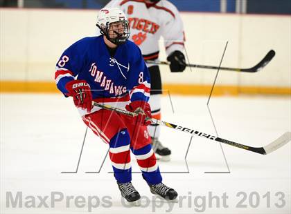 Thumbnail 1 in Glastonbury vs. Ridgefield (West Haven Christmas Tournament) photogallery.