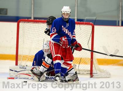 Thumbnail 3 in Glastonbury vs. Ridgefield (West Haven Christmas Tournament) photogallery.