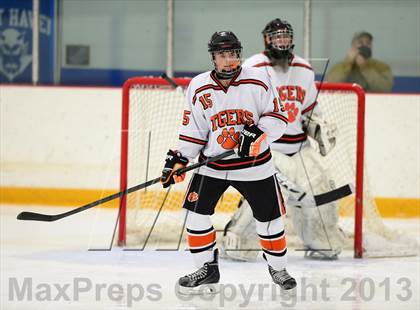 Thumbnail 3 in Glastonbury vs. Ridgefield (West Haven Christmas Tournament) photogallery.